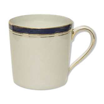 Haviland coffee cup in white limoges porcelain with navy blue net and gold model embassy