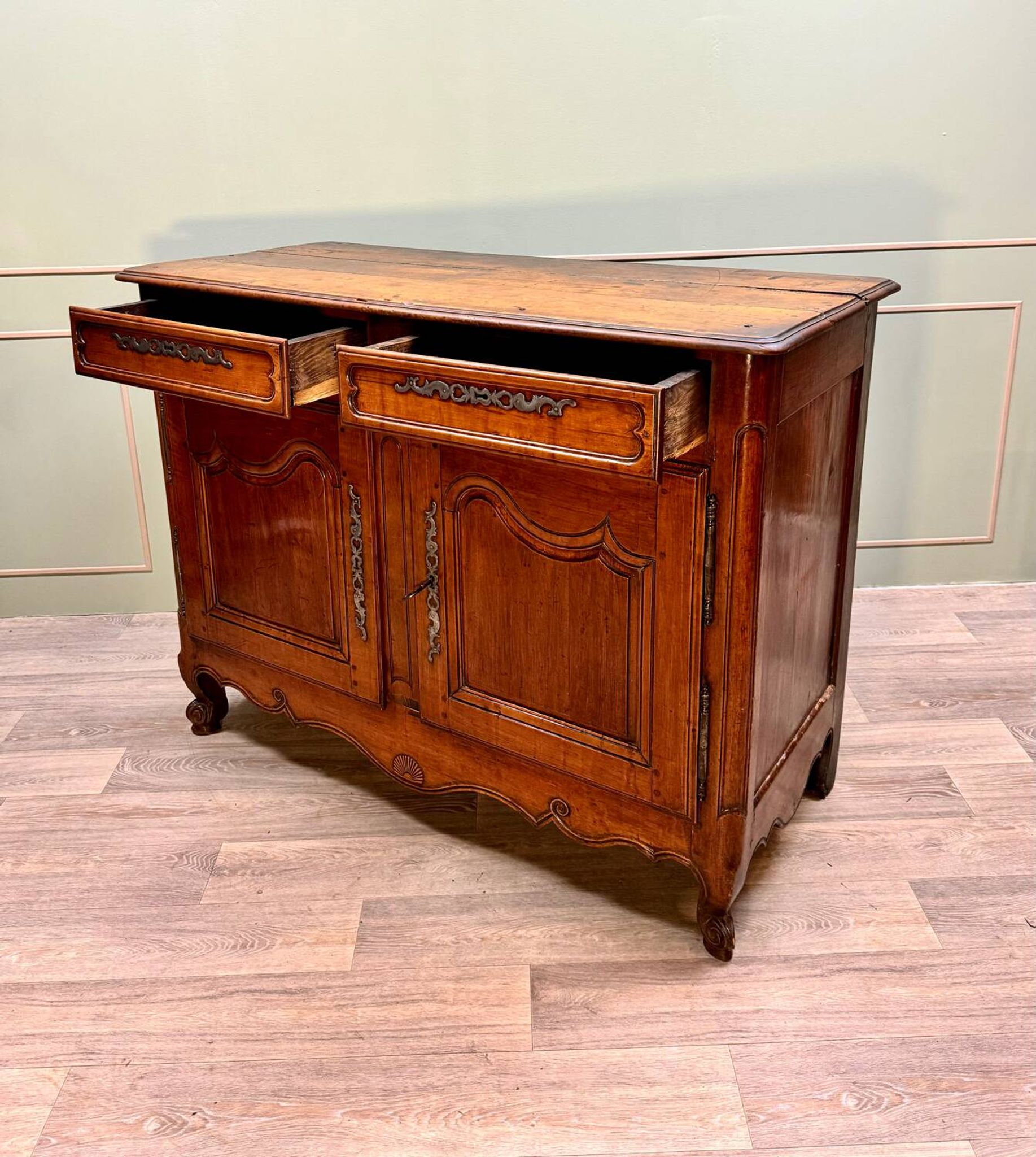Provençal Buffet In Walnut From Louis XV 18th Century