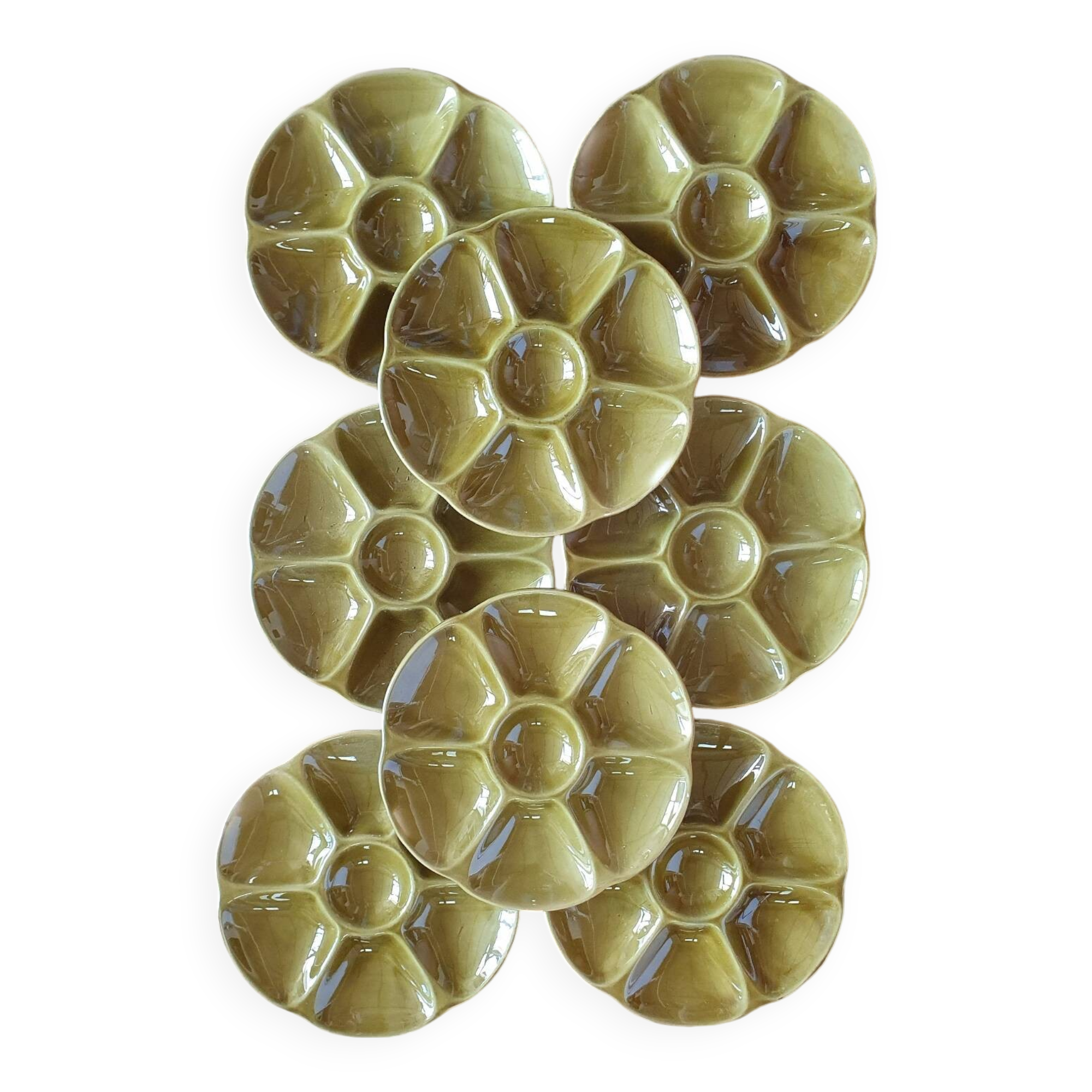 8 Gien oyster plates