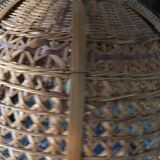 Hanging lamp in wicker woven in the shape of a flower