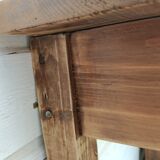 Wooden desk with 1 door