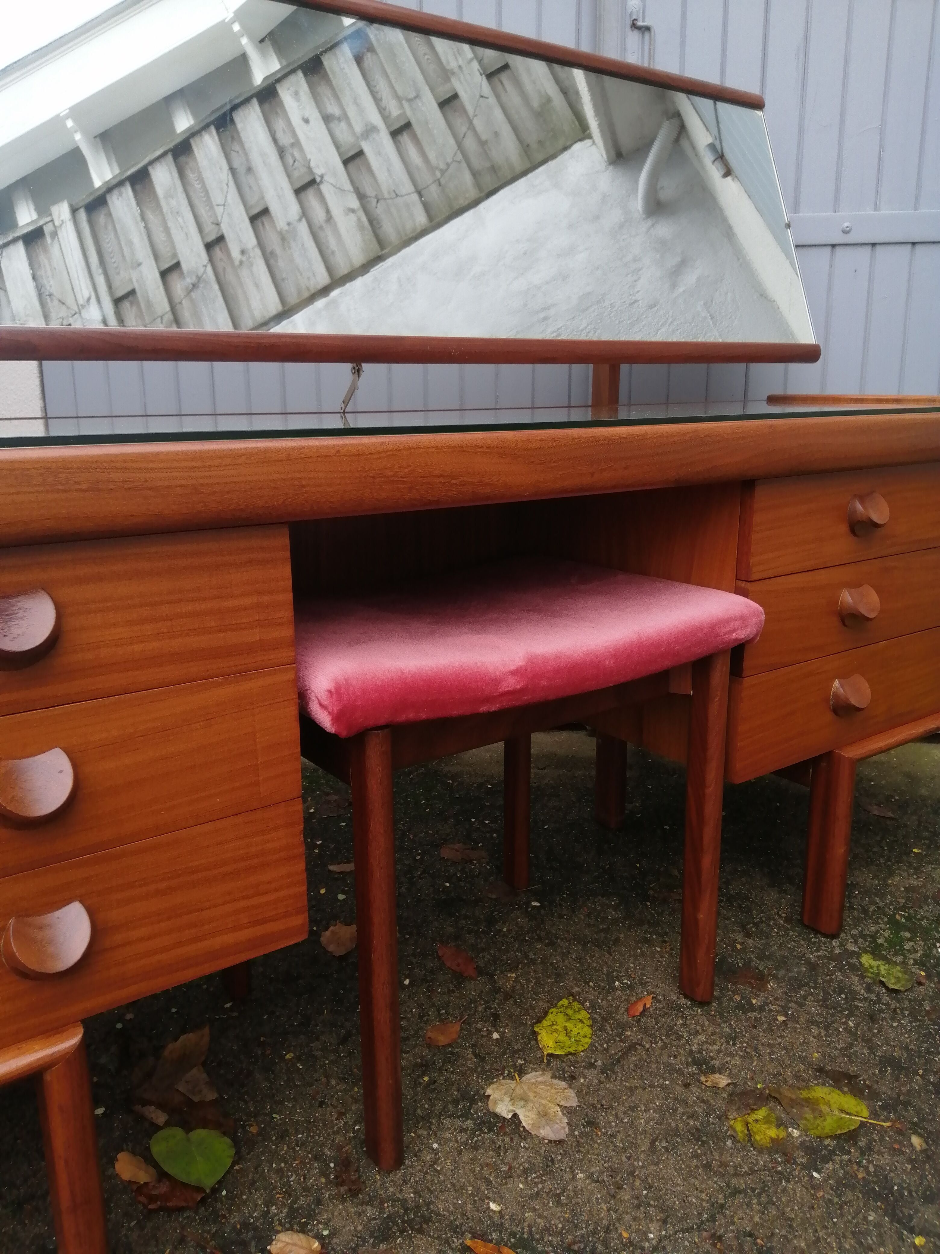 Teak dressing table from the 60s by White & Newton