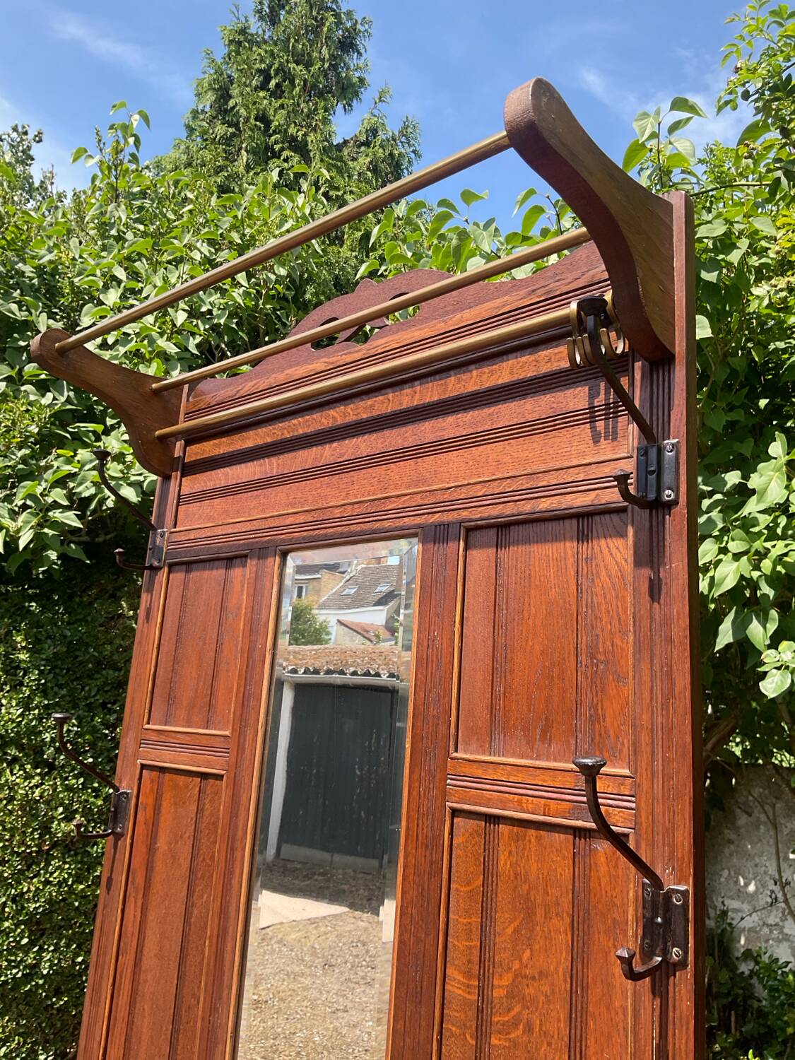 Art Deco oak cloakroom