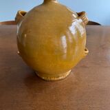 Oil jar called “conscience” in glazed terracotta