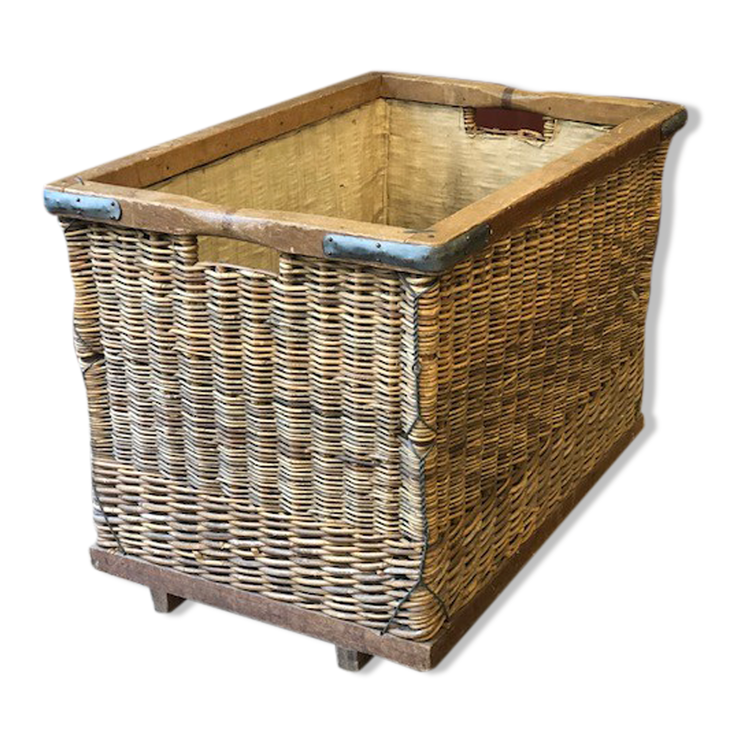 Rattan basket trolley from la Samaritaine store on wheels