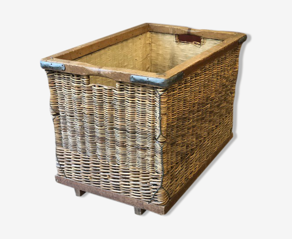 Rattan basket trolley from la Samaritaine store on wheels