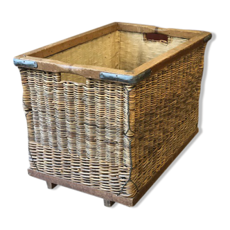 Rattan basket trolley from la Samaritaine store on wheels
