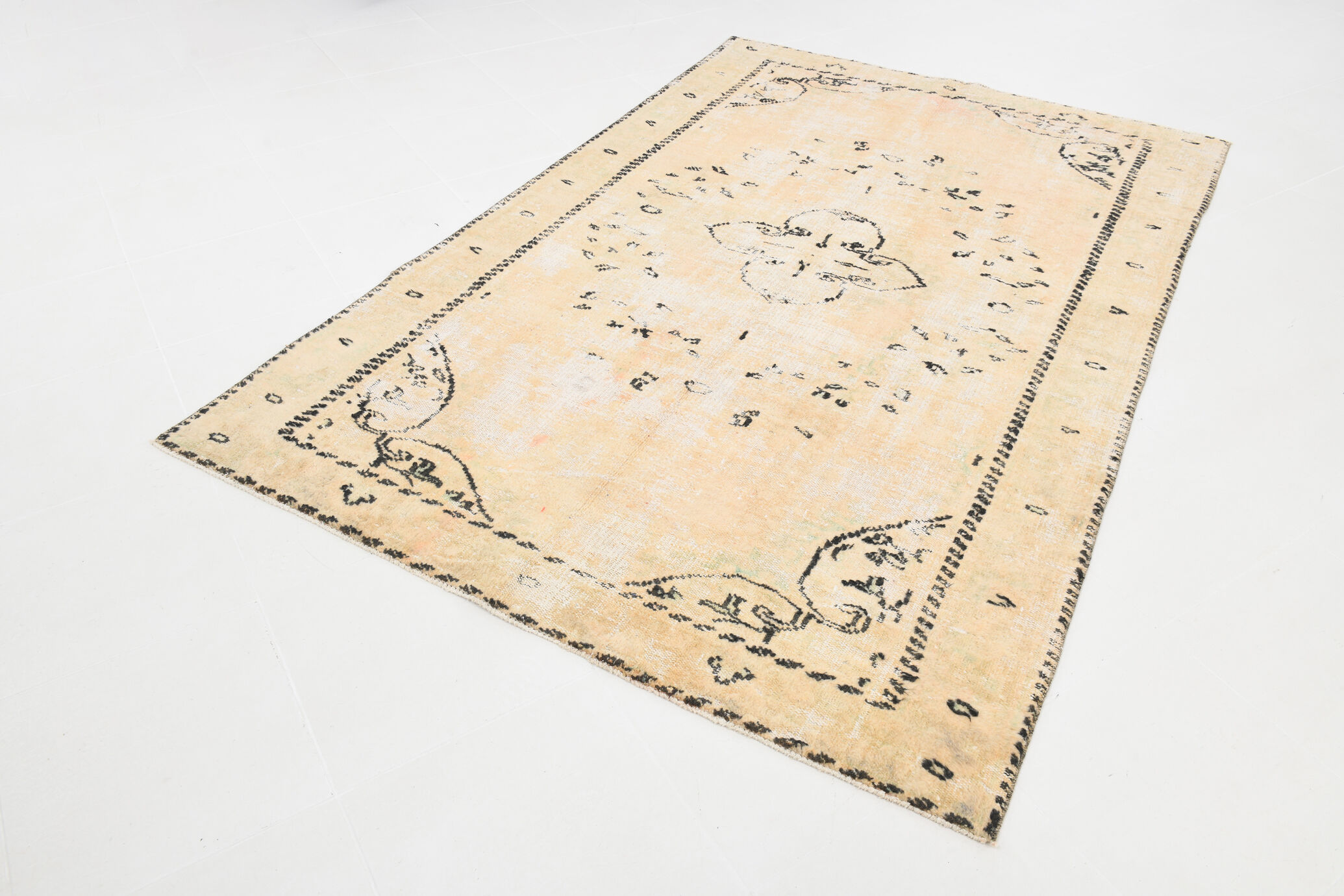 5x8 beige tones wool classic vintage rug 253x166cm