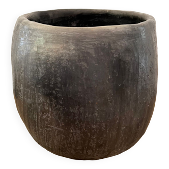 Gray terracotta vase
