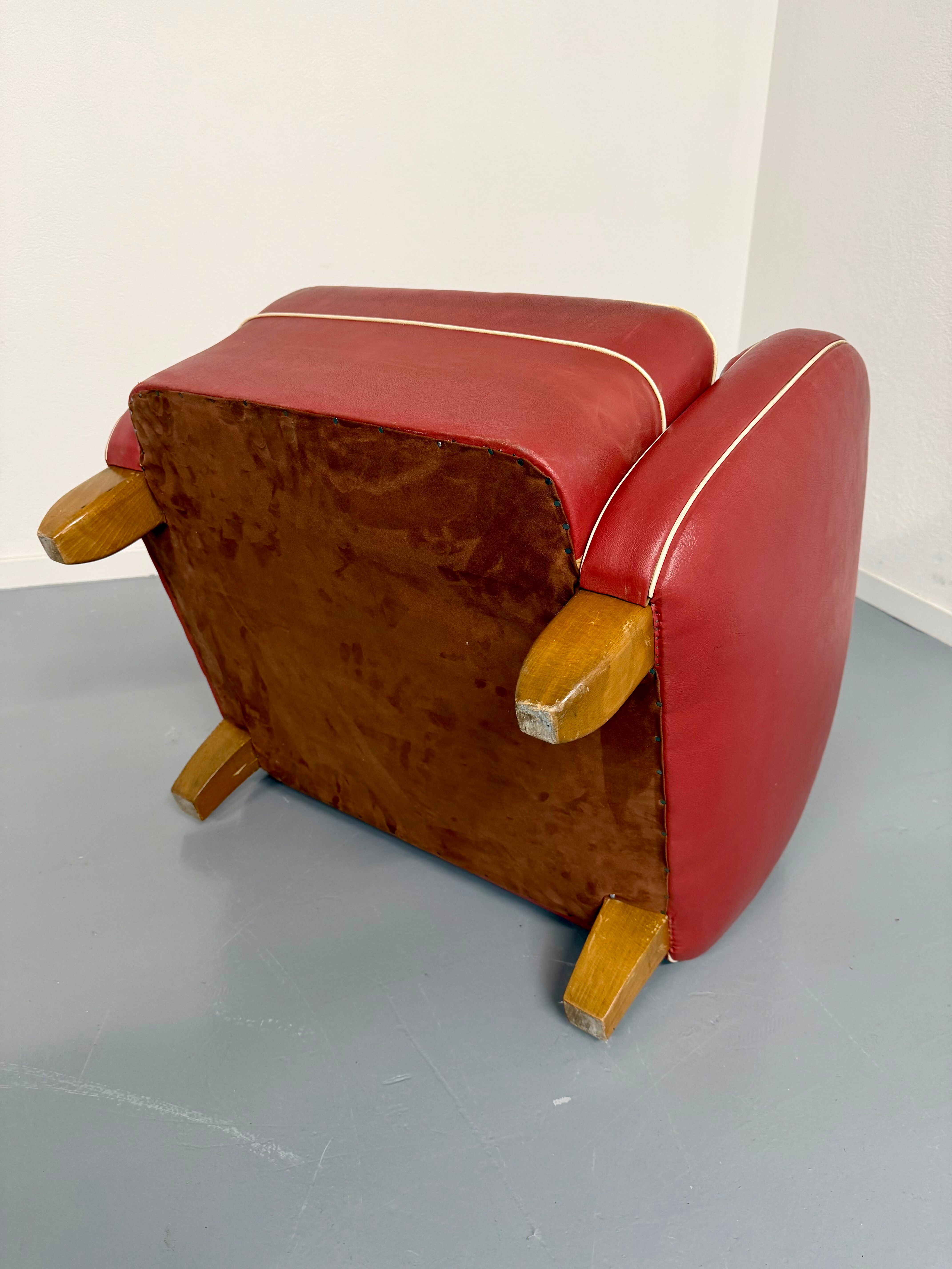 Vintage red faux leather Art Deco club chair from the 1940s/50s.