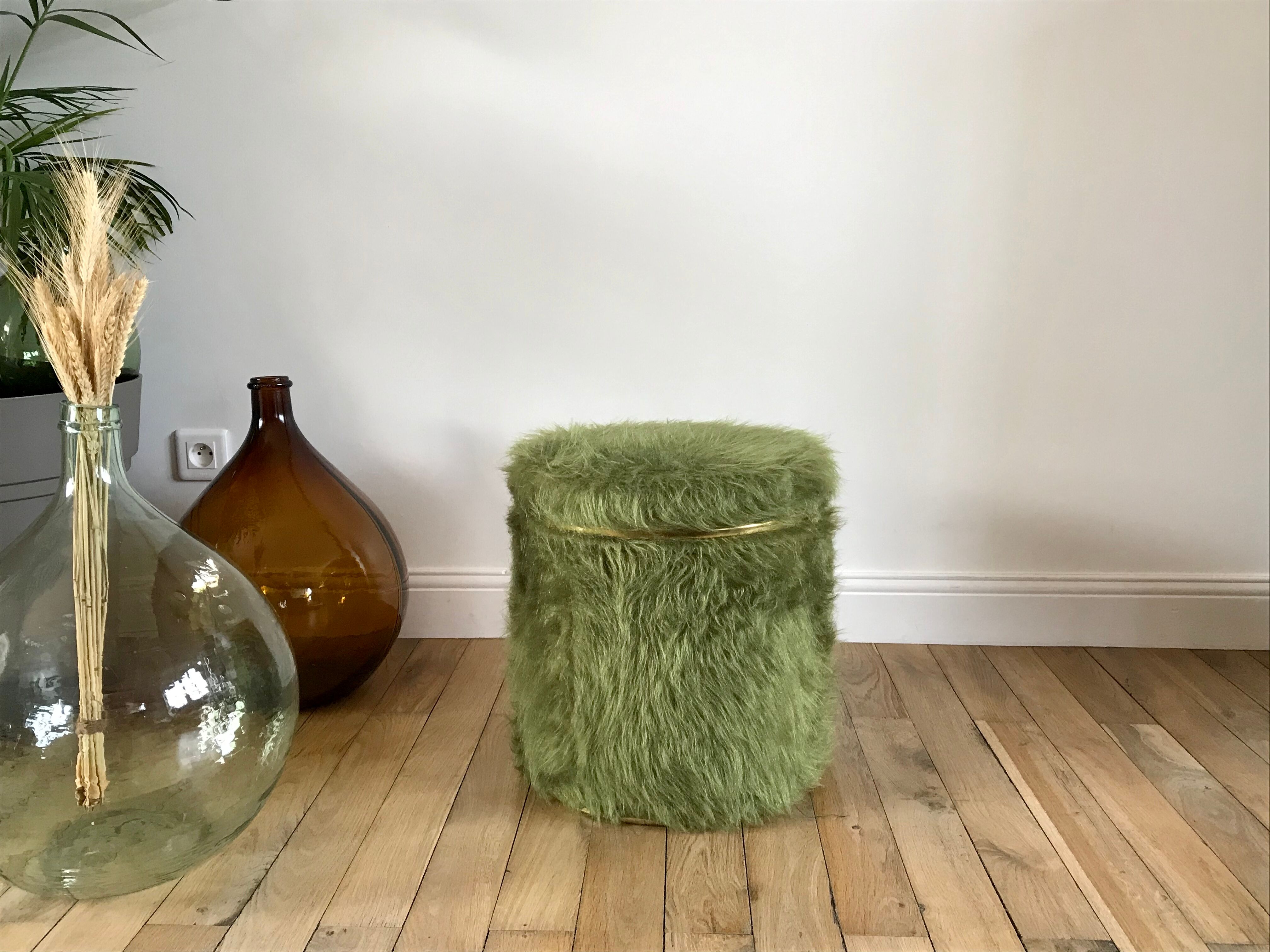 Pouf chest moumoute green and gold vintage years 60-70