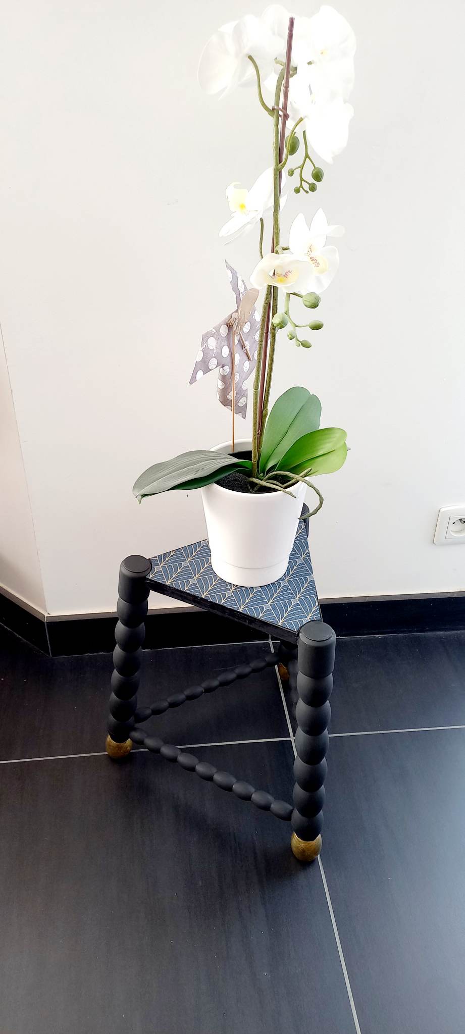 Vintage tripod stool