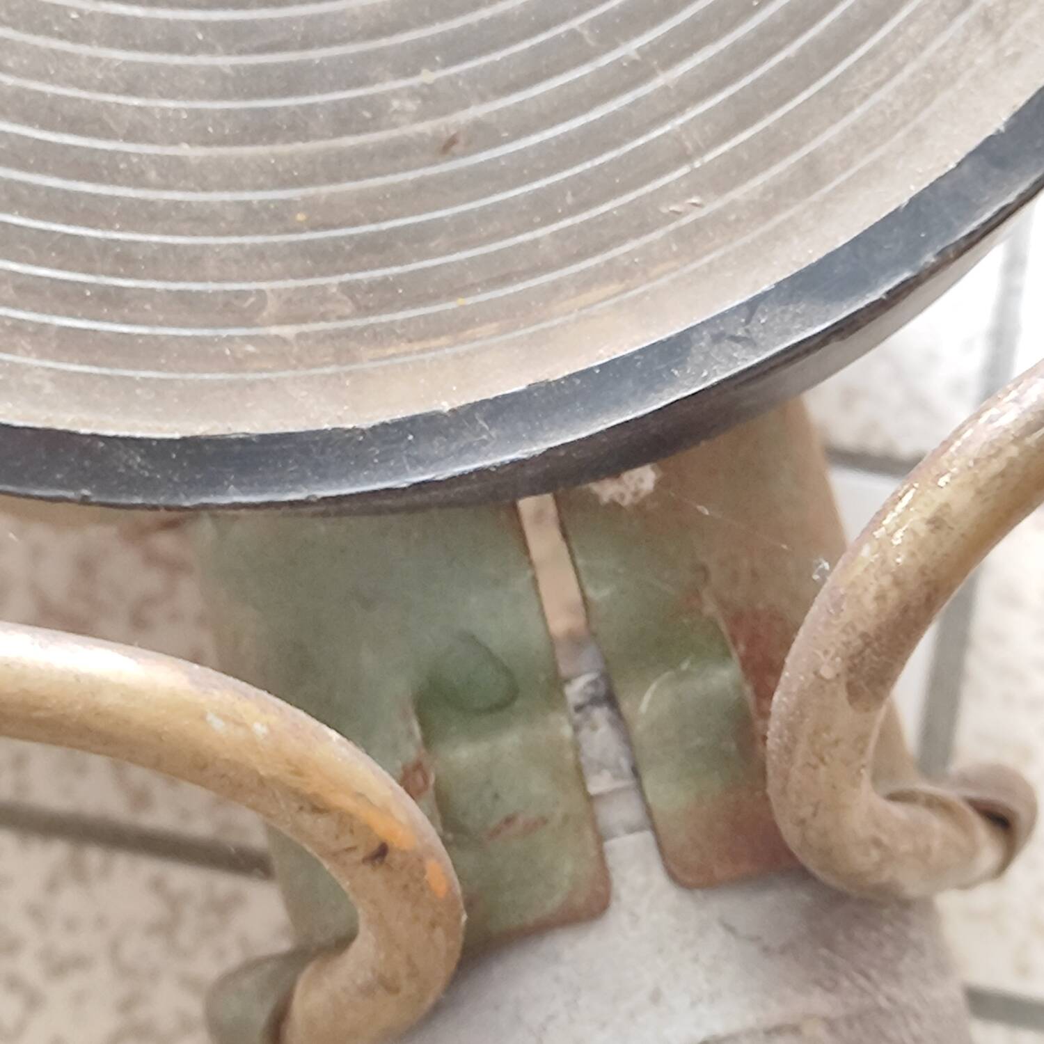 Jielde lamp with Fresnel lens