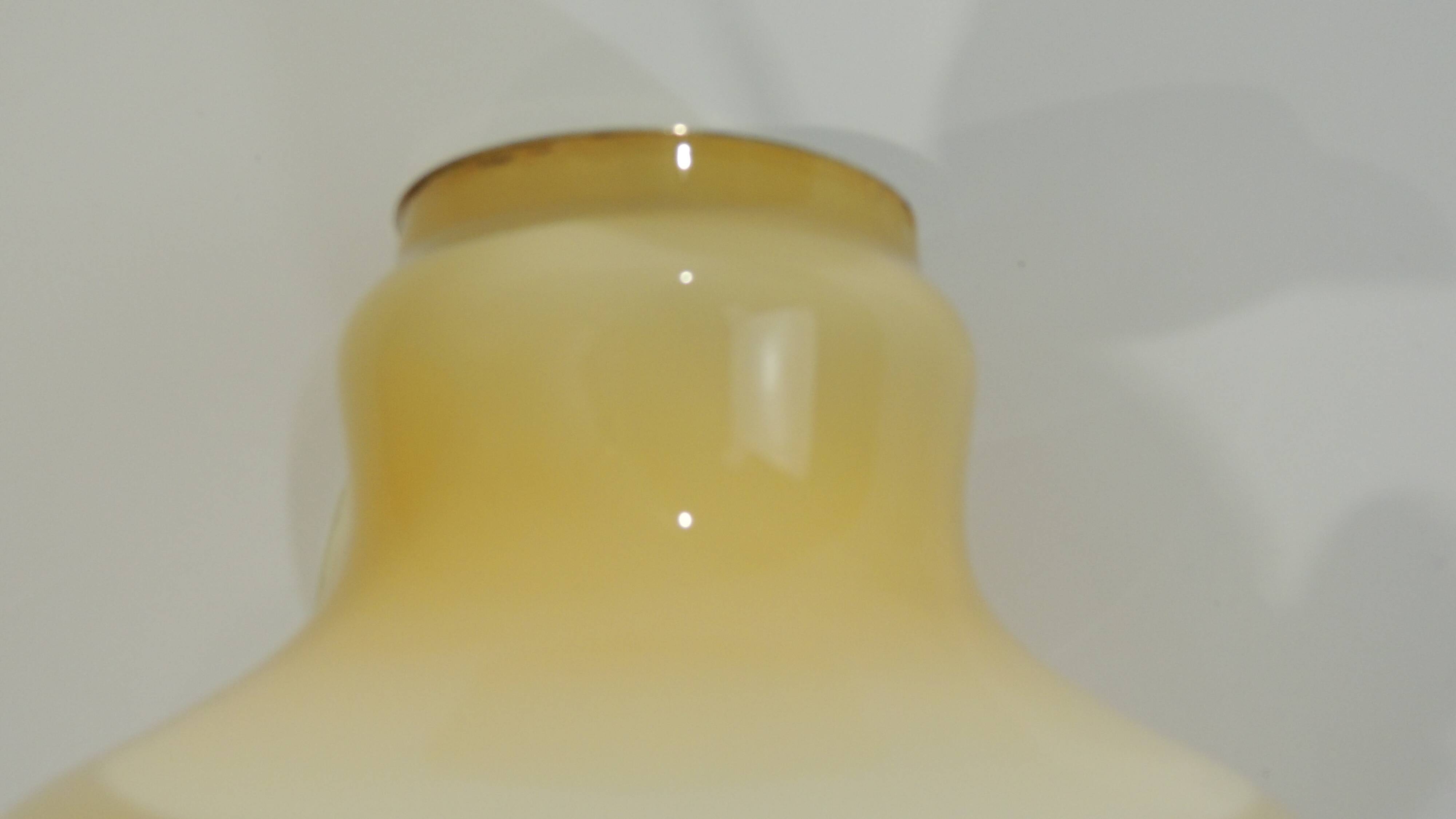 Suspension vintage en verre opalin de l'ère spatiale 1960