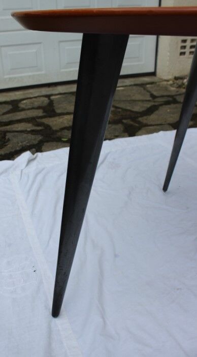 Table ovale style industriel D.Pro