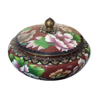 Bonbonnière en porcelaine