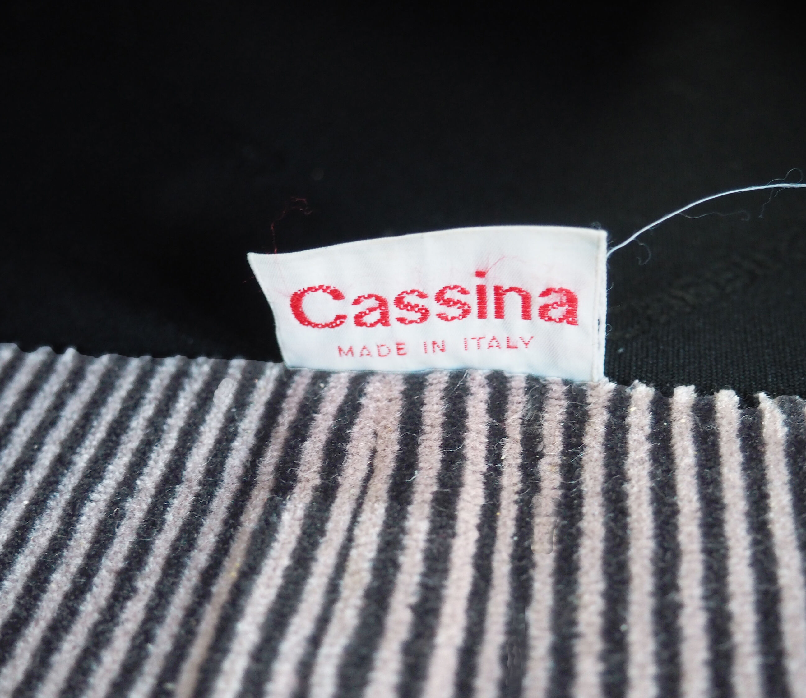 Maralunga 2 seater sofa by Vico Magistretti for Cassina
