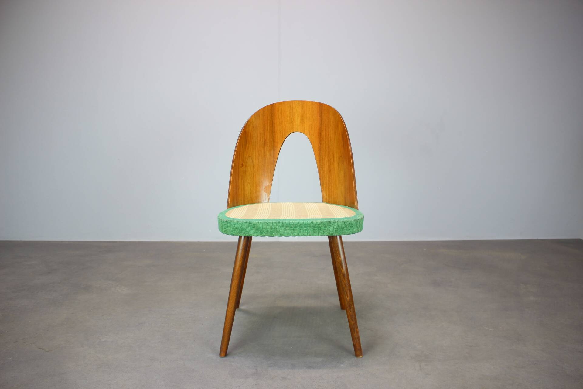 Chair Antonín Šuman for Tatra Nábytok, Czechoslovakia, around 1960