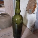 Bouteille ancienne en verre épais