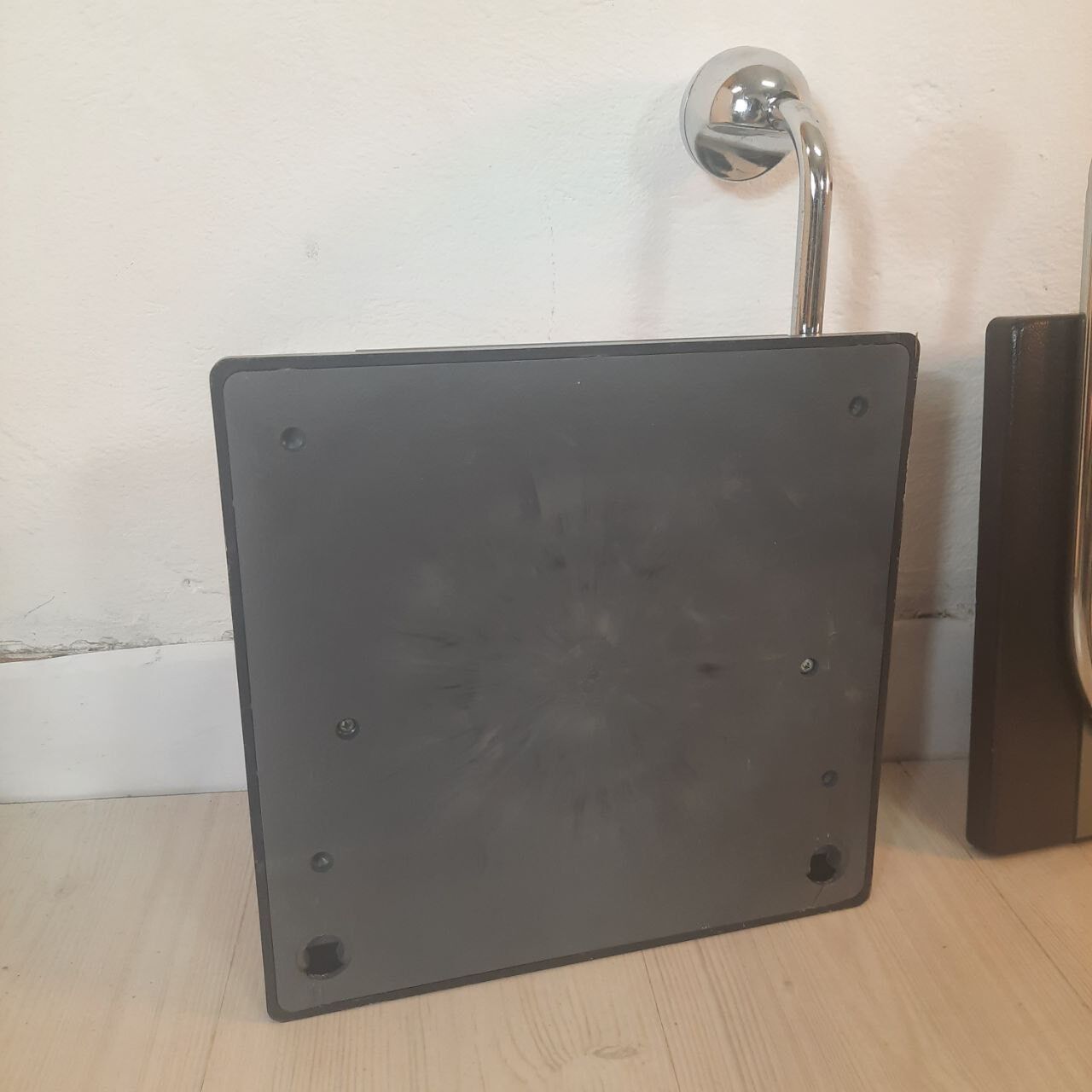 9 70's clothes hanger spiral