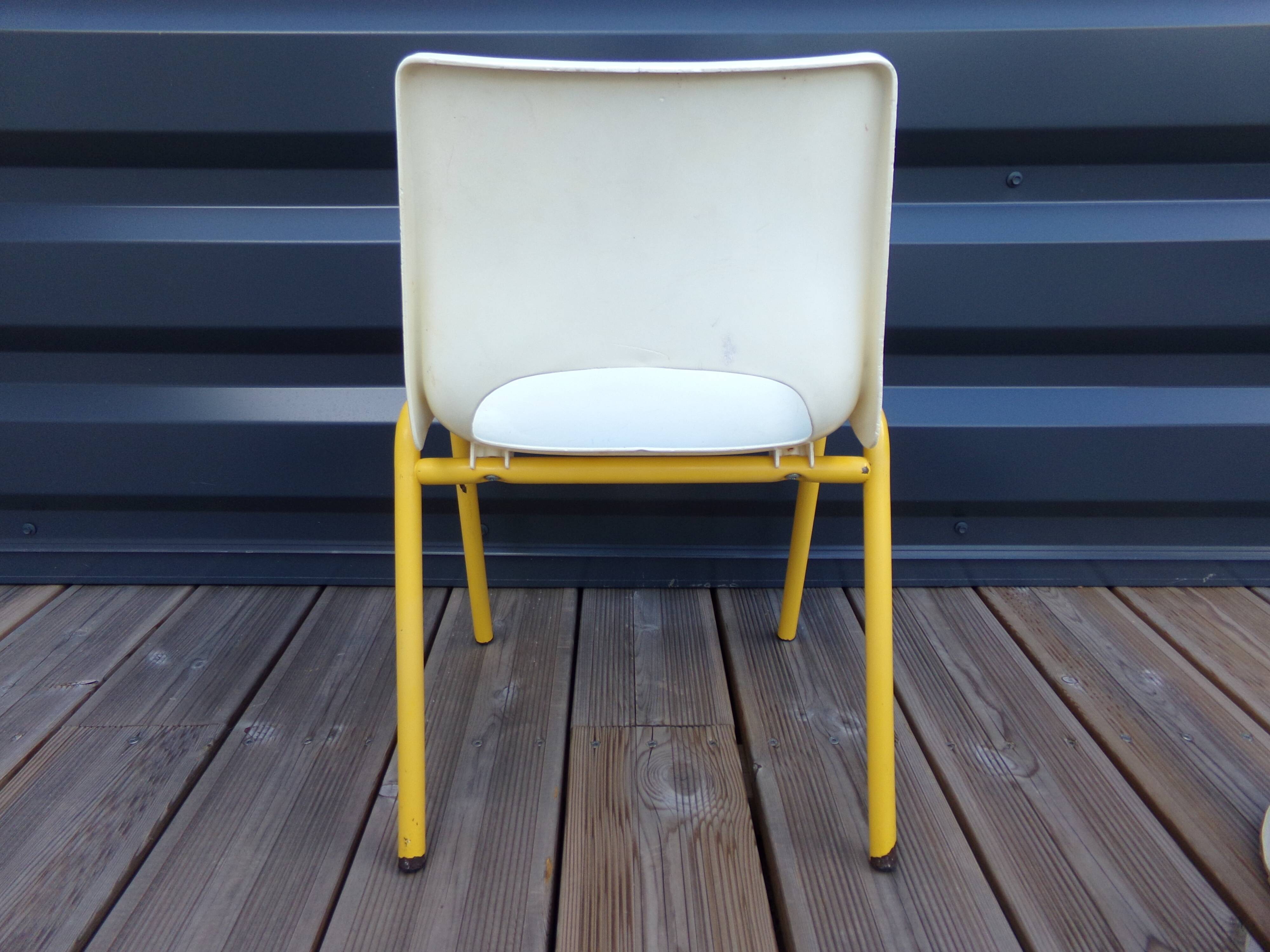 Kindergarten chair