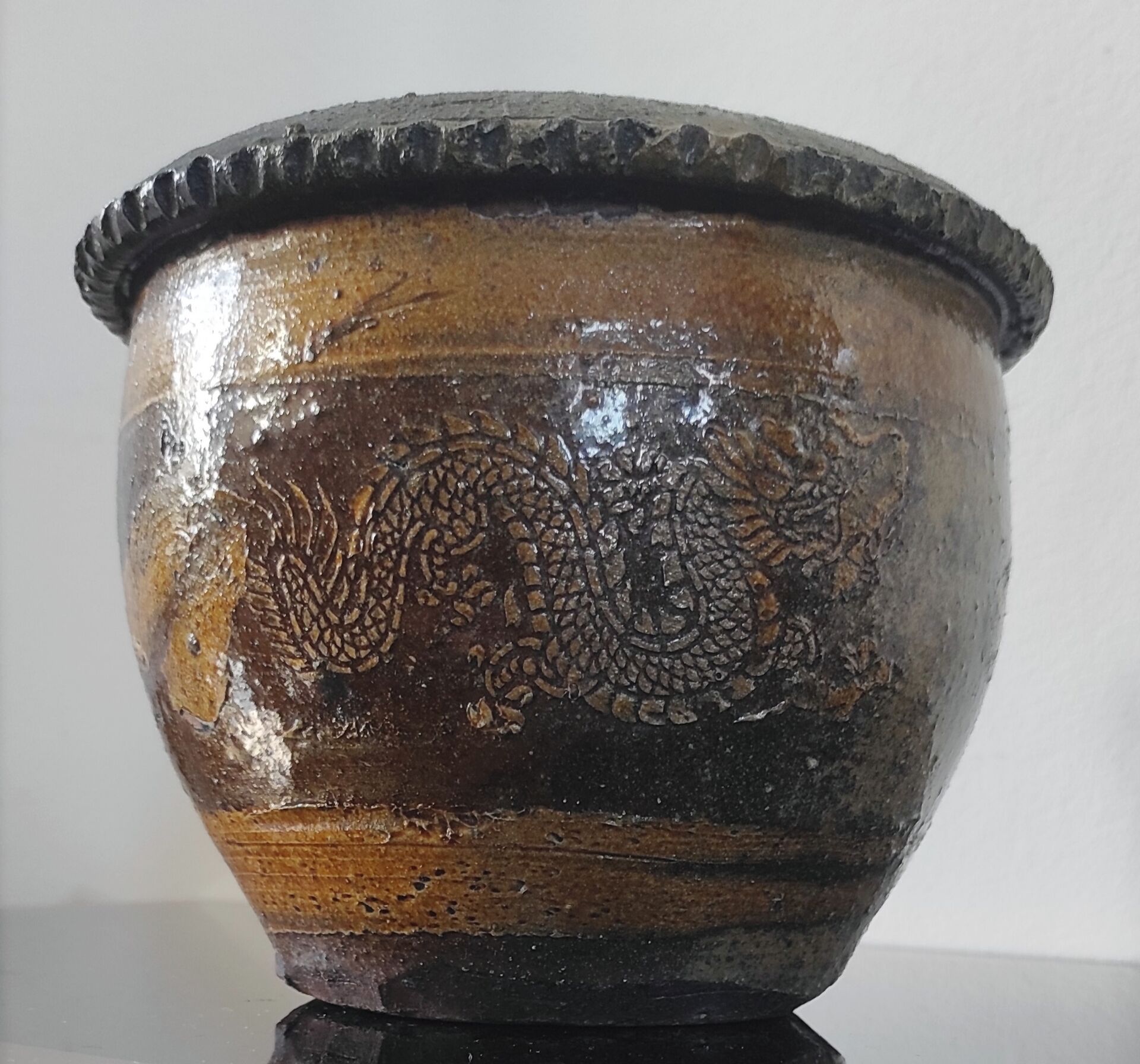 Vintage cache-pot in glazed stoneware