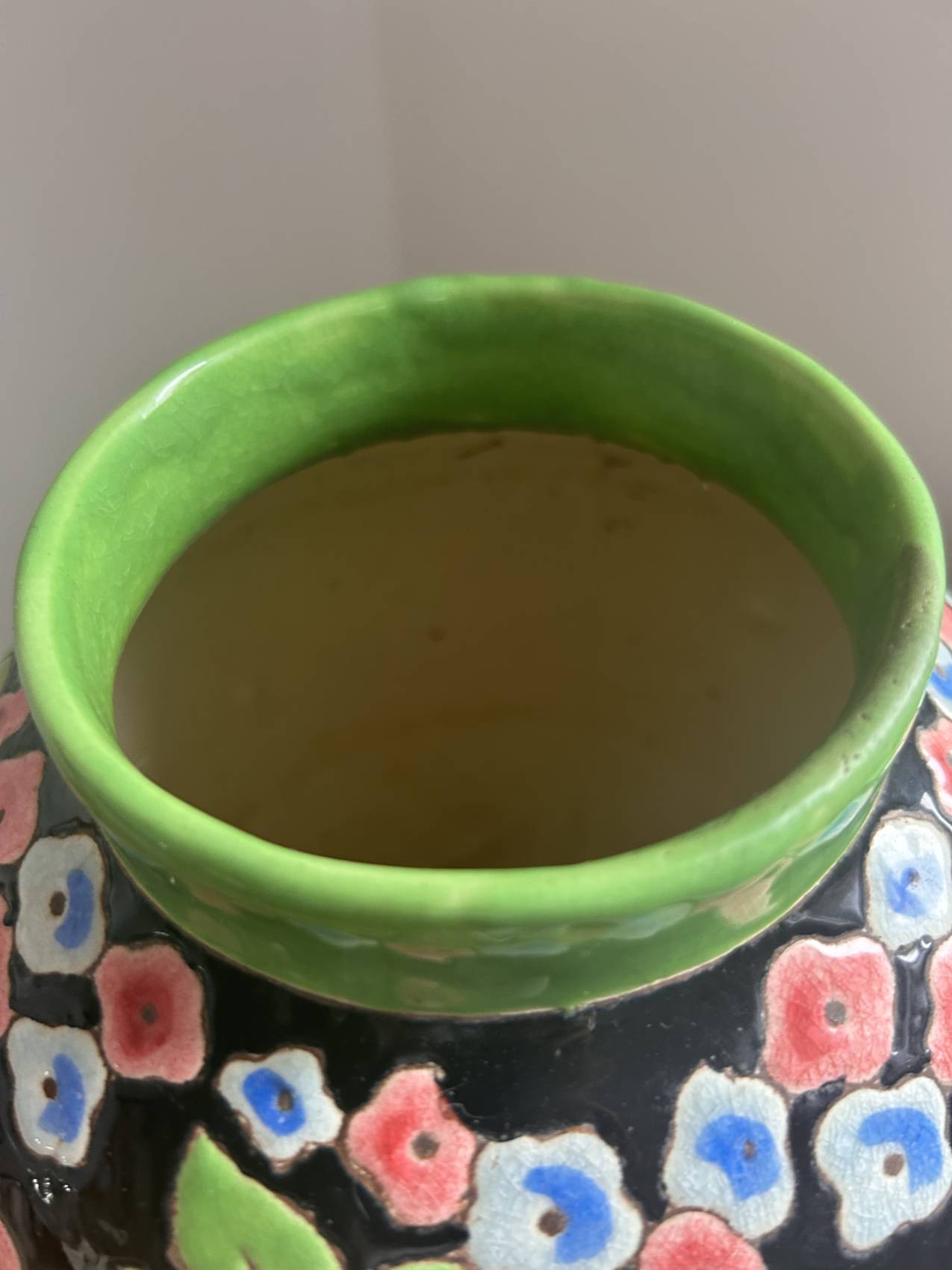 Large Keramis vase – Art Deco period with peony motif