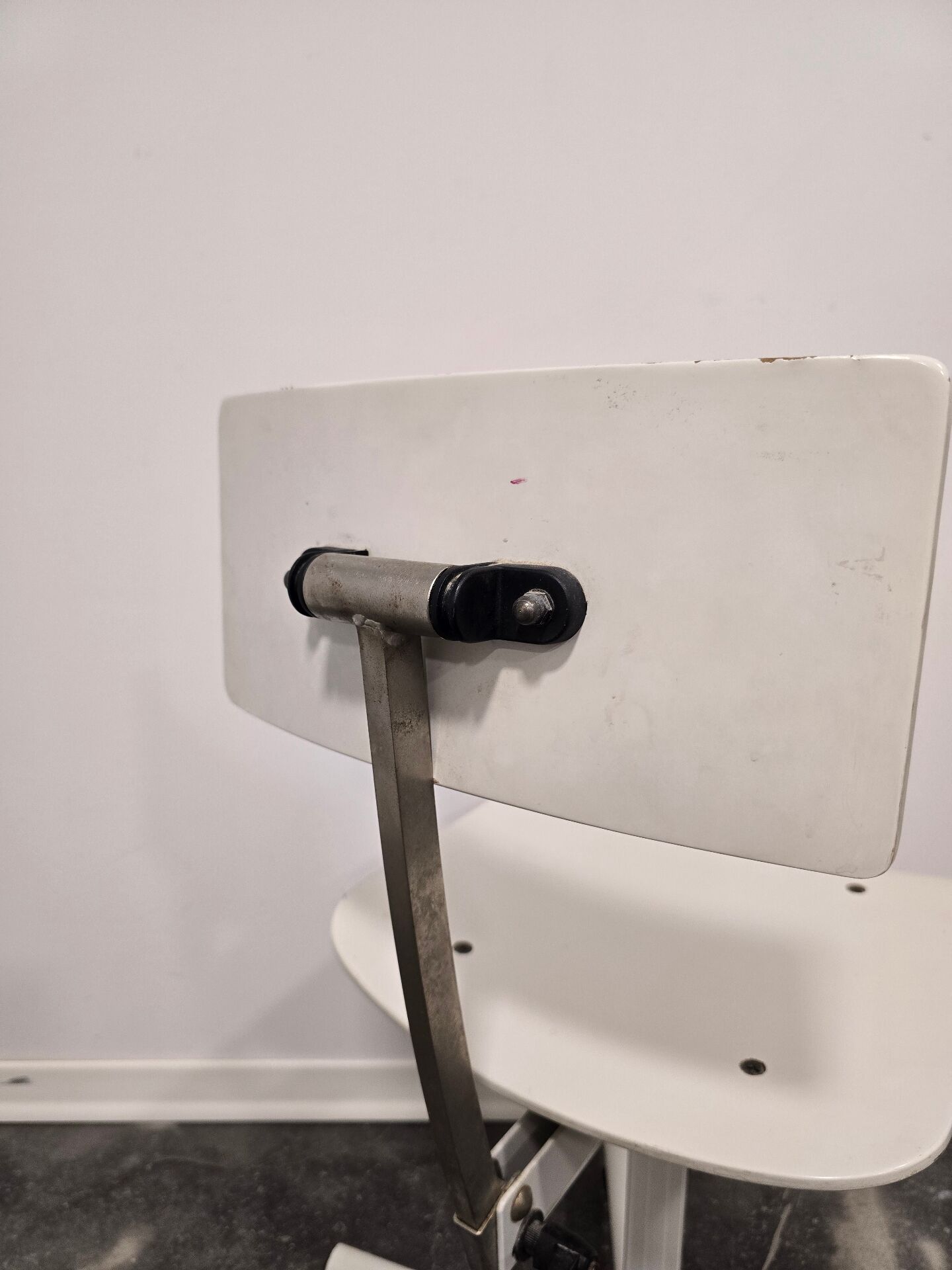 1980s Vintage Industrial Swivel Chair with Adjustable Backrest and Cas