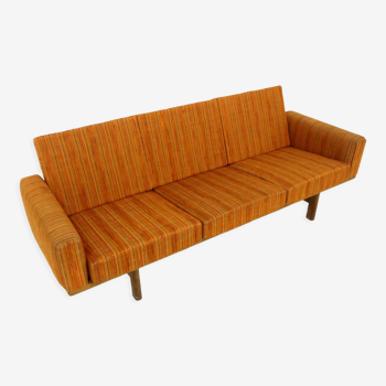 Scandinavian sofa "GE-236", Hans J. Wegner, Getama, Denmark, 1960