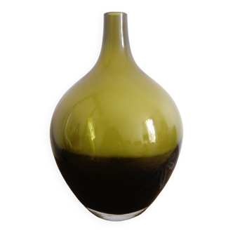 dark green drop-shaped glass vase