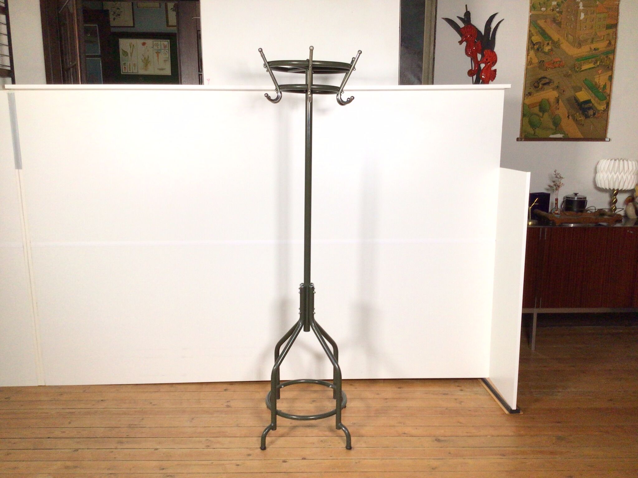 Standing coat rack