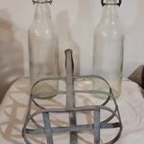 Bottle holder with 2 bottles - old