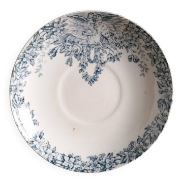 Saint Amand plate by Lebacqz & Bouchart, Colombier decoration, early 20th century