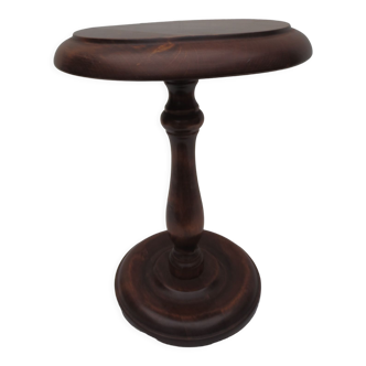 Round pedestal table, wooden walnut decoration