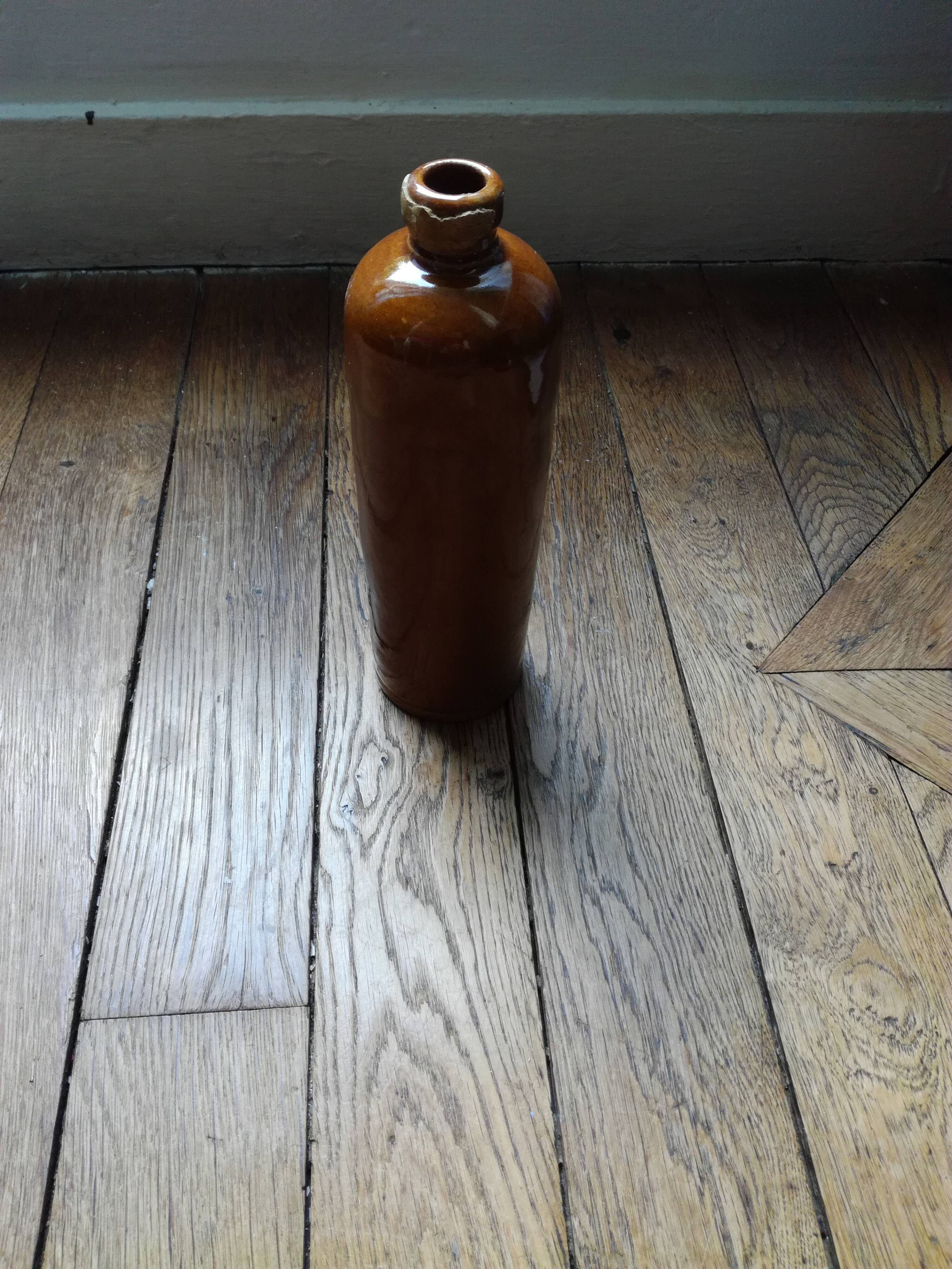Bouteille en grès émaillé vintage
