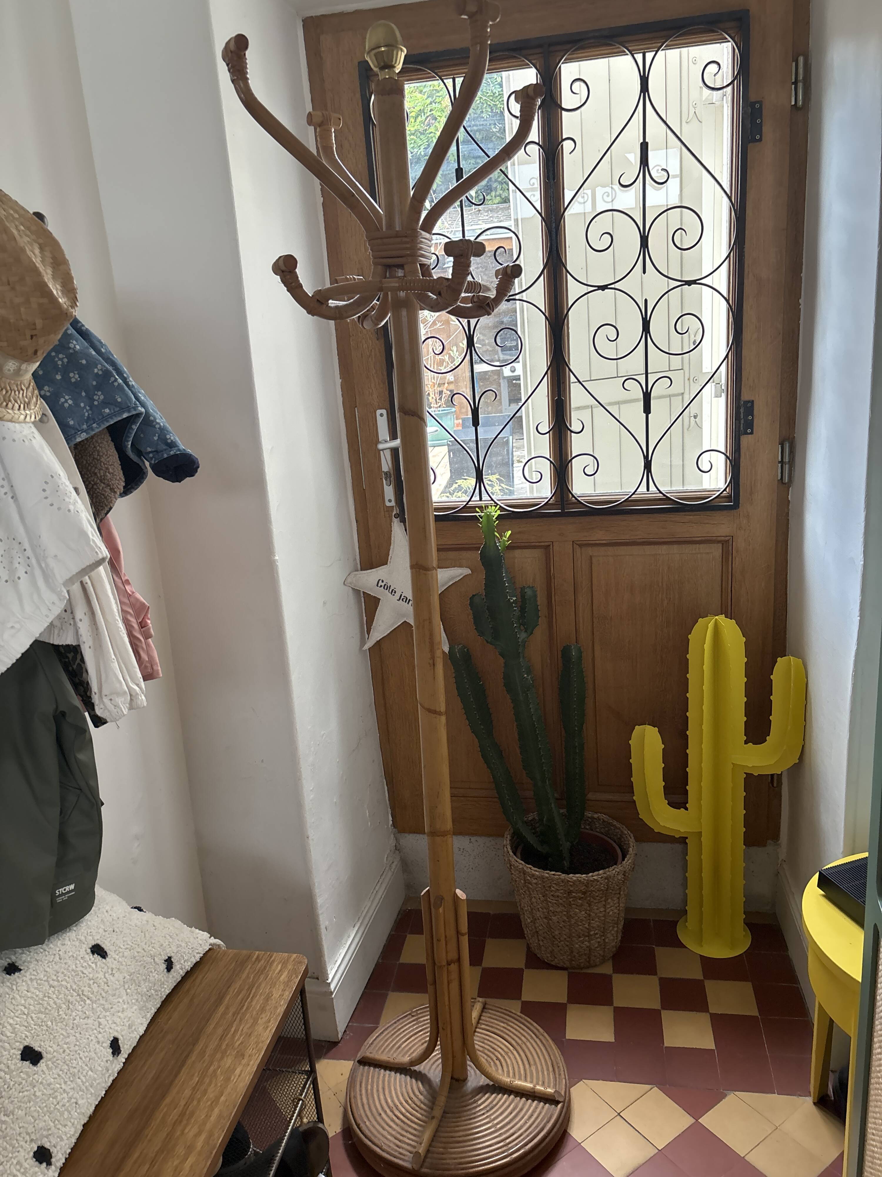 Freestanding rattan coat rack