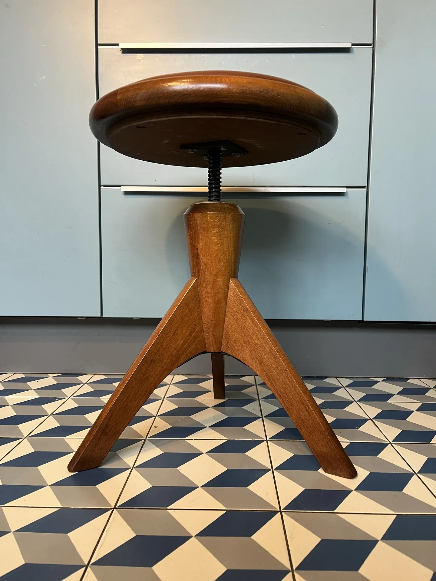 Rocket stool with screws 1950-60