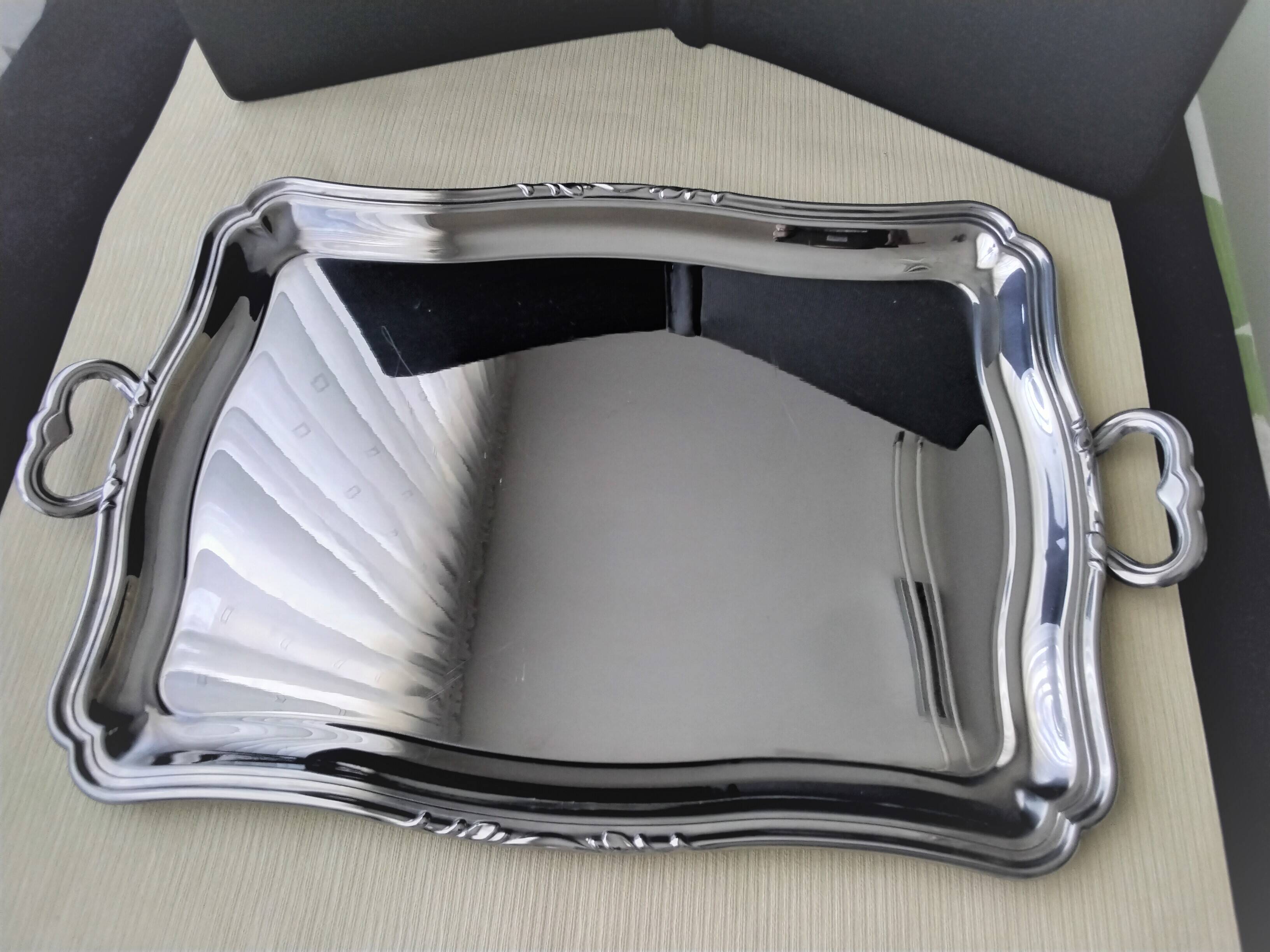 Plateau de service en acier inoxydable 44.5 x 33 cm