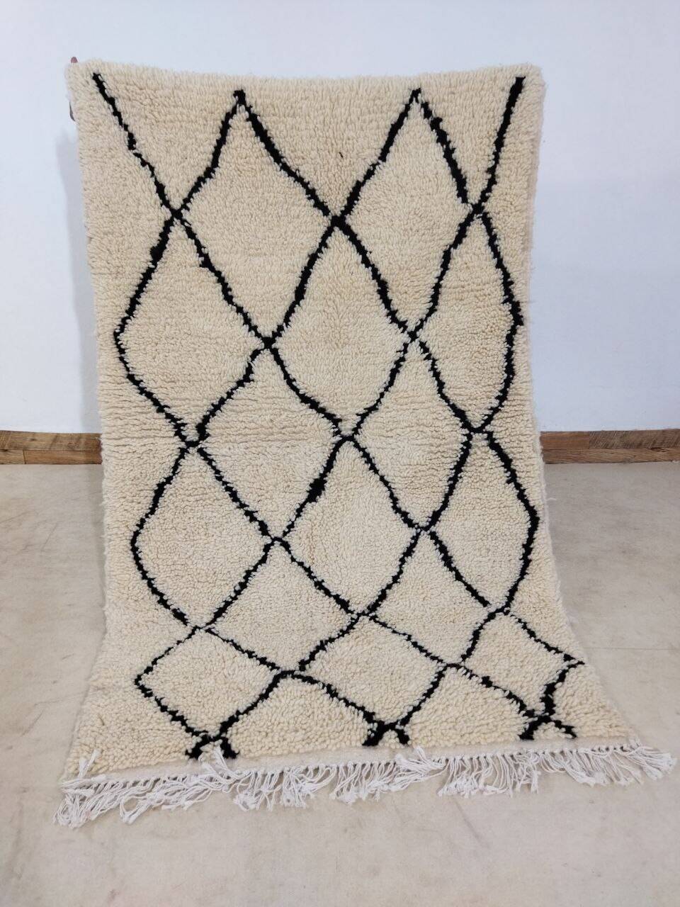 Handmade Moroccan Berber rug 152 X 91 CM