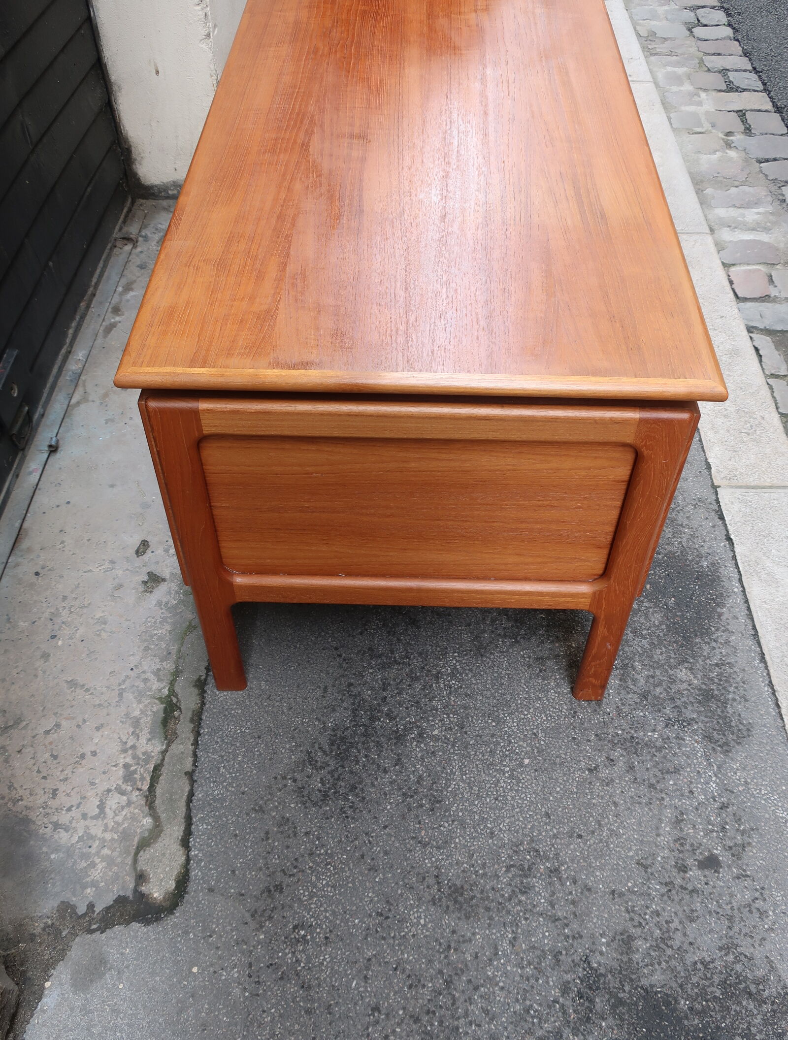 Teak desk from the 1960s