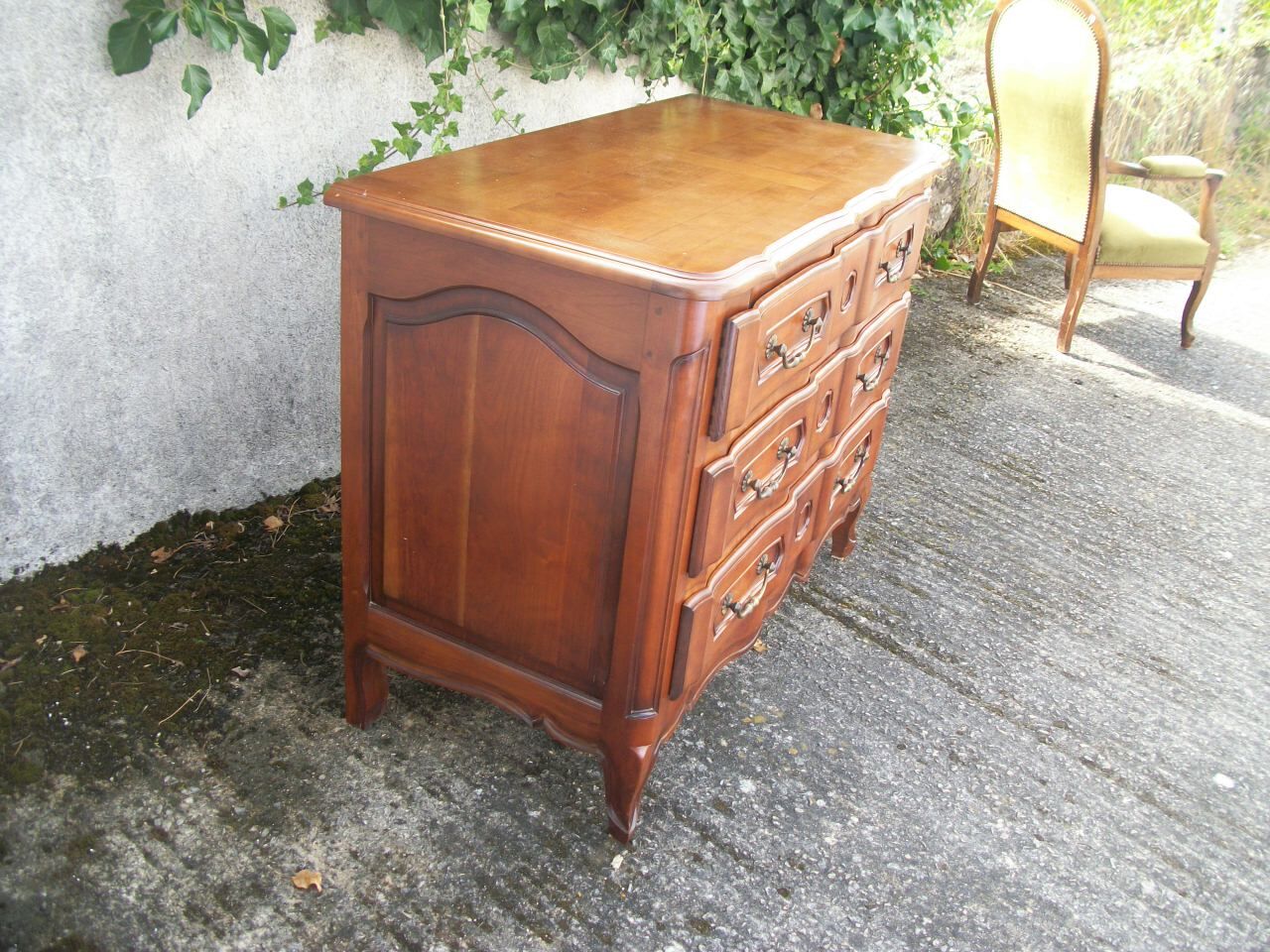 Chest of drawers style Louis XV