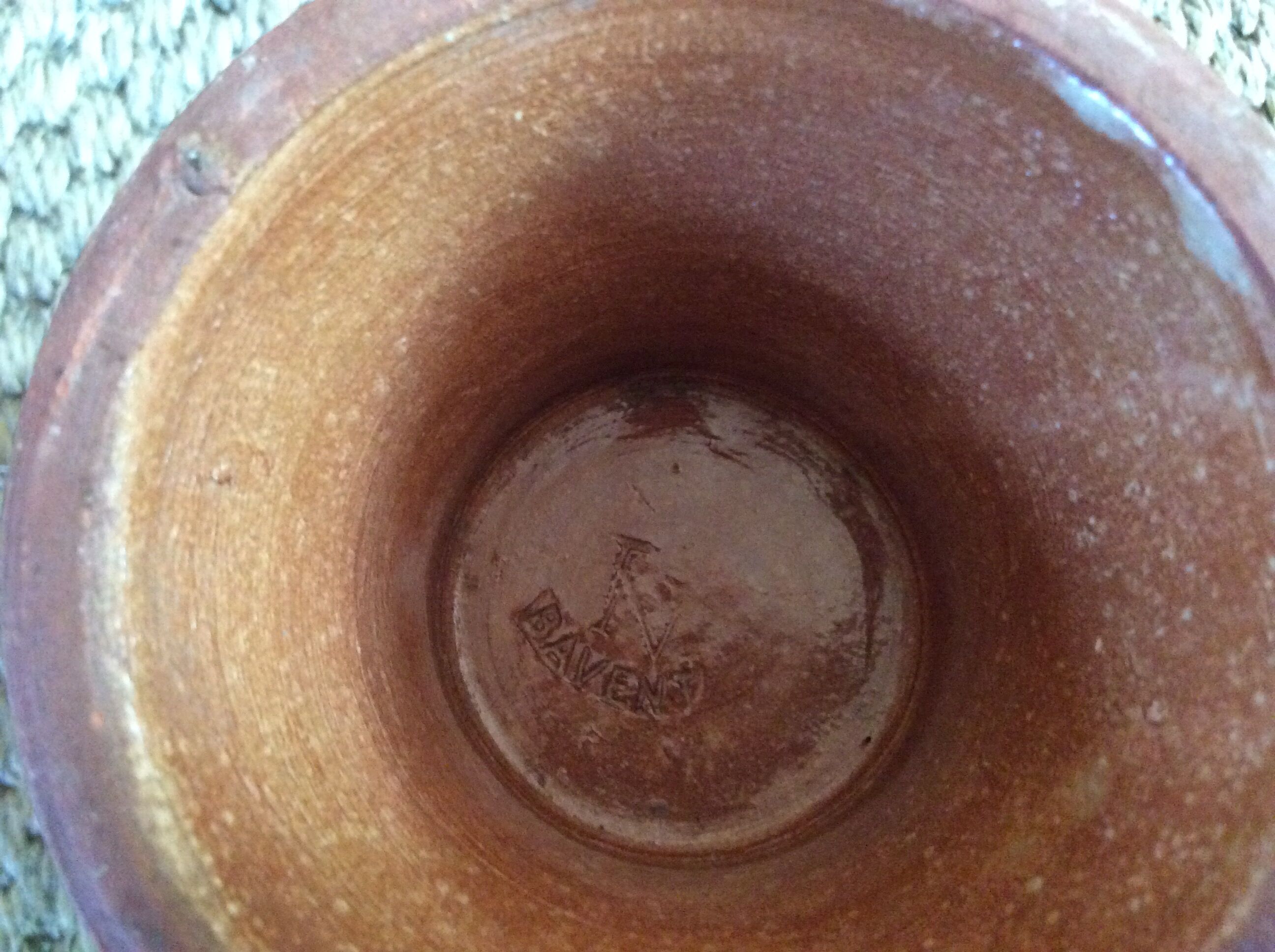 Series of 3 cups in sandstone