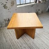 Table carrée moderniste en pin massif, années 50