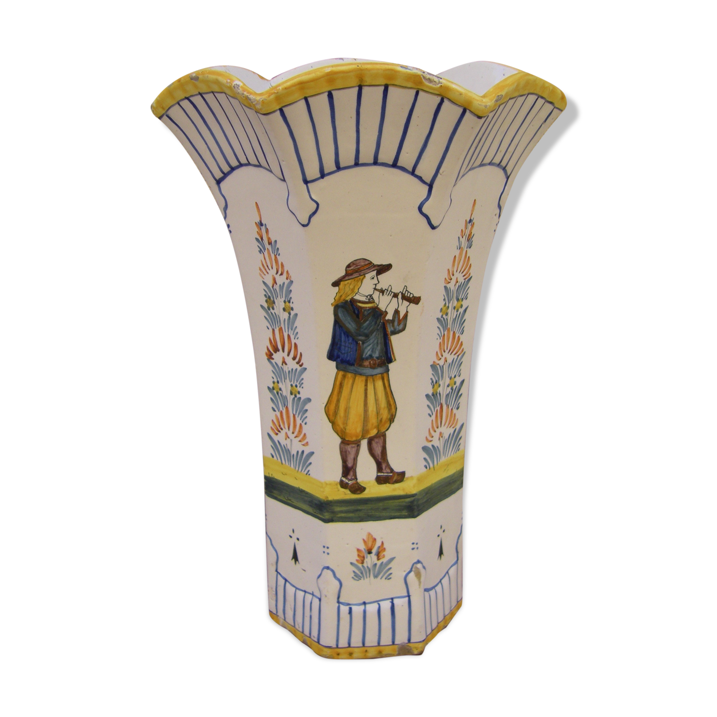Ancient vase Quimper