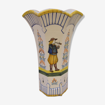 Ancient vase Quimper