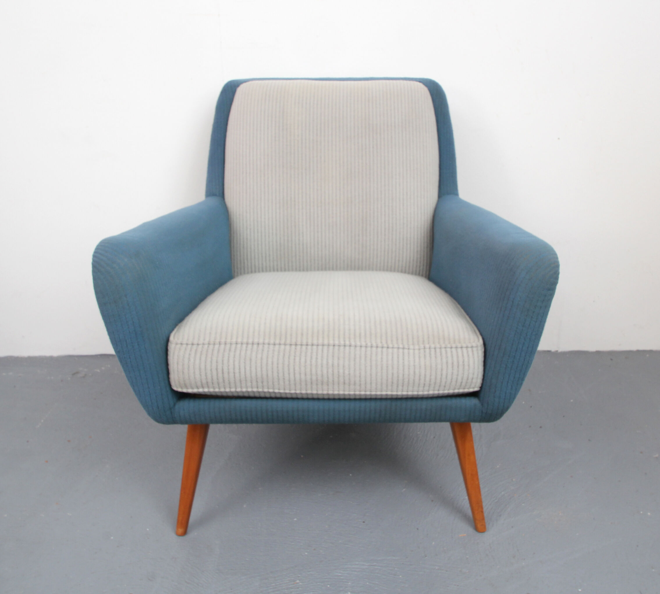 1950s armchair in grey and blue