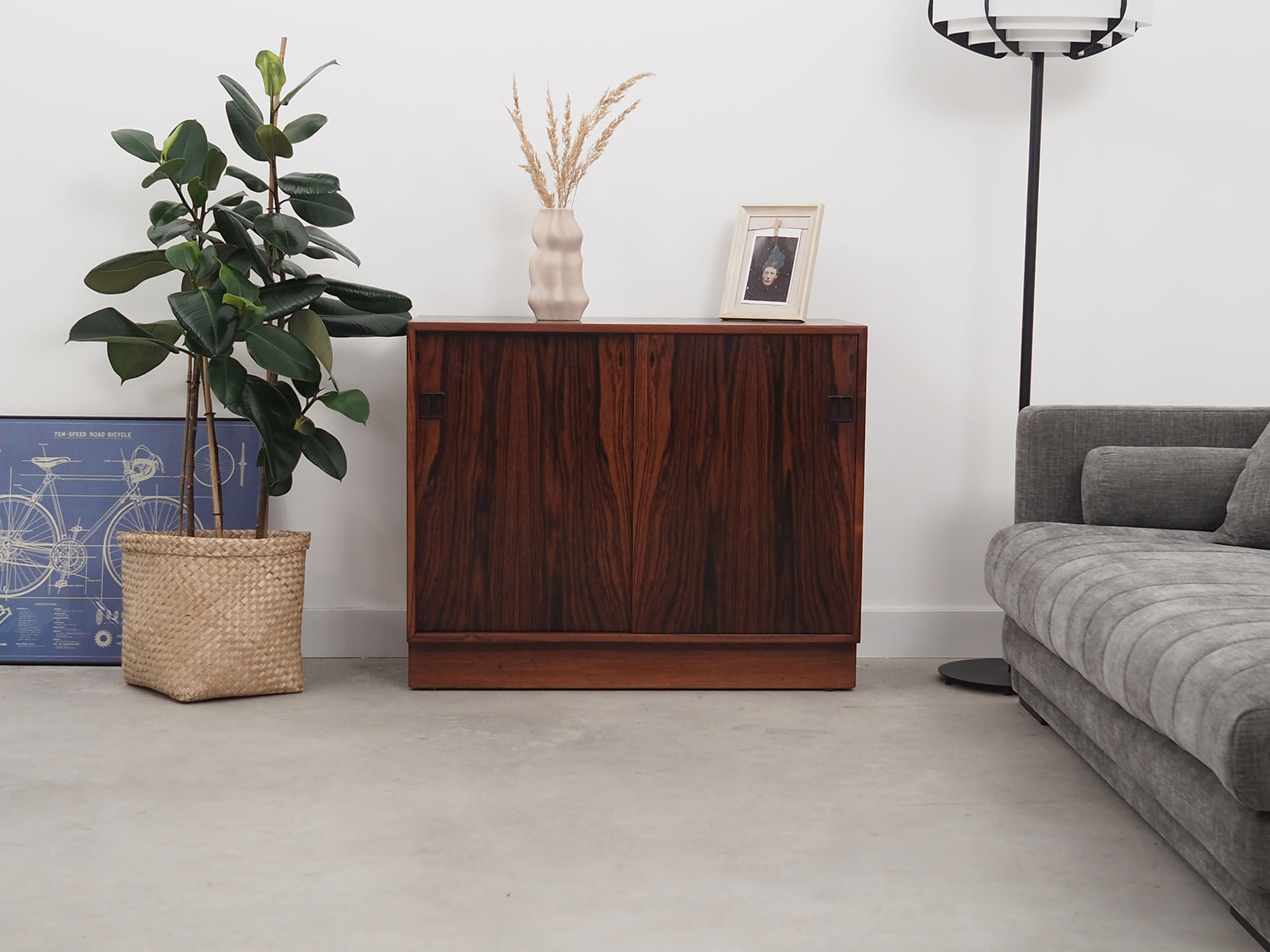 Rosewood commode, Danish design, 1960s, manufactured by Hjørnebo