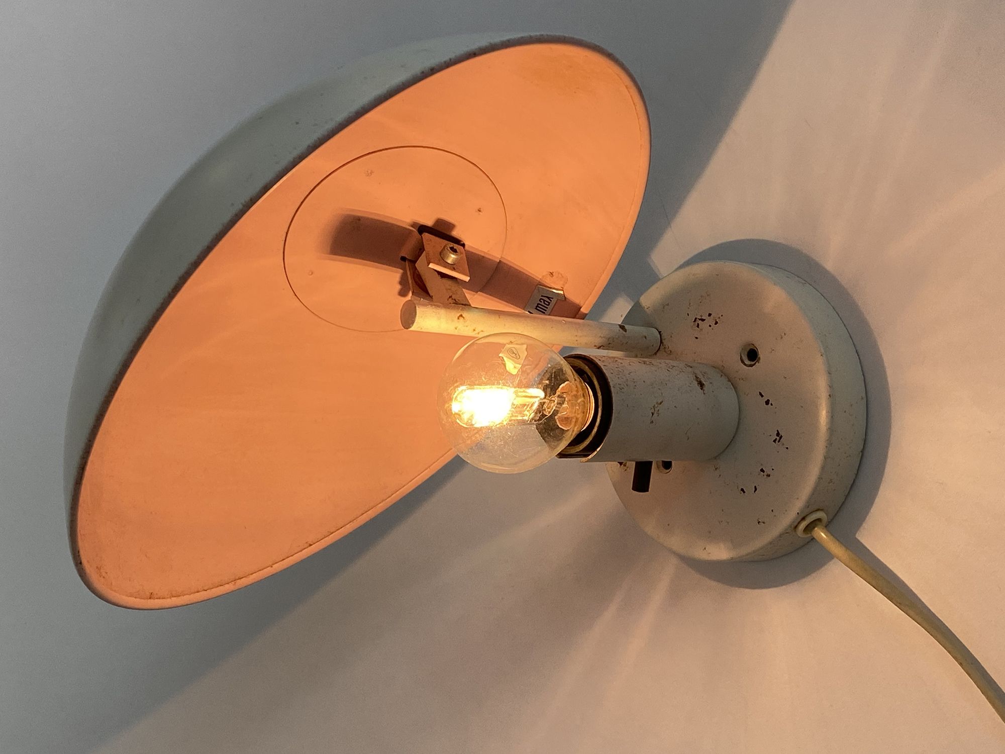 Wall light/sconce PH Hat, early edition, by Poul Henningsen for Louis Poulsen