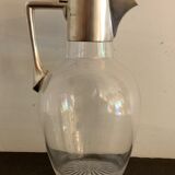 Set de 2 carafes ou pichets en métal argenté et cristal