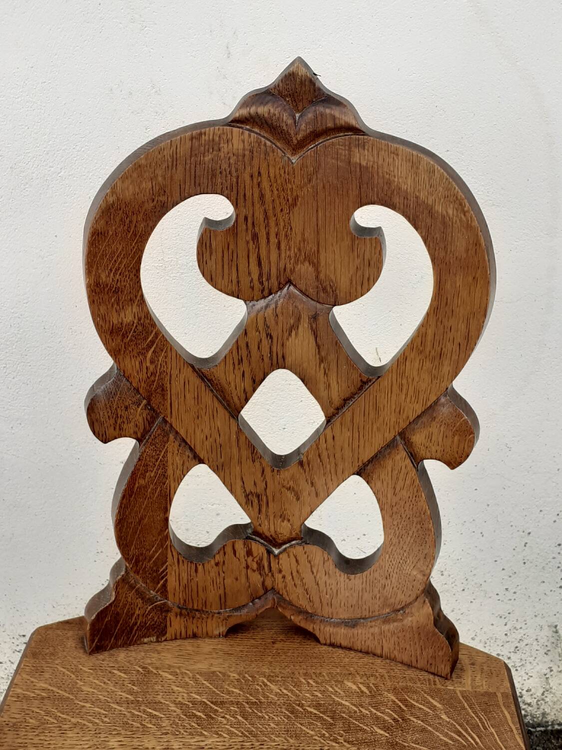 Set of 4 Alsatian chairs.